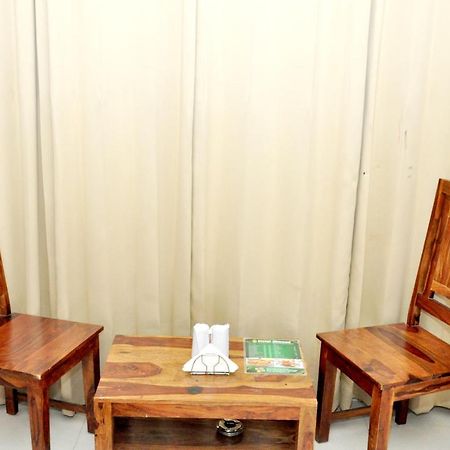 Hotel Almond Zirakpur Exterior photo